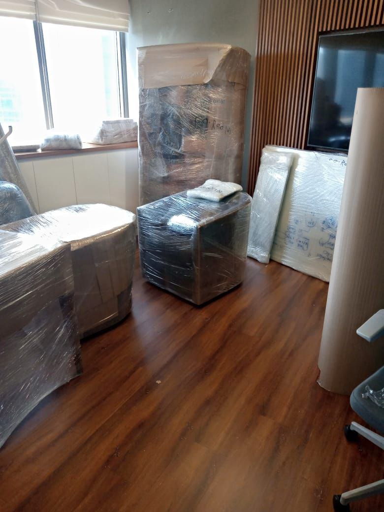 Furniture movers in dubai, 